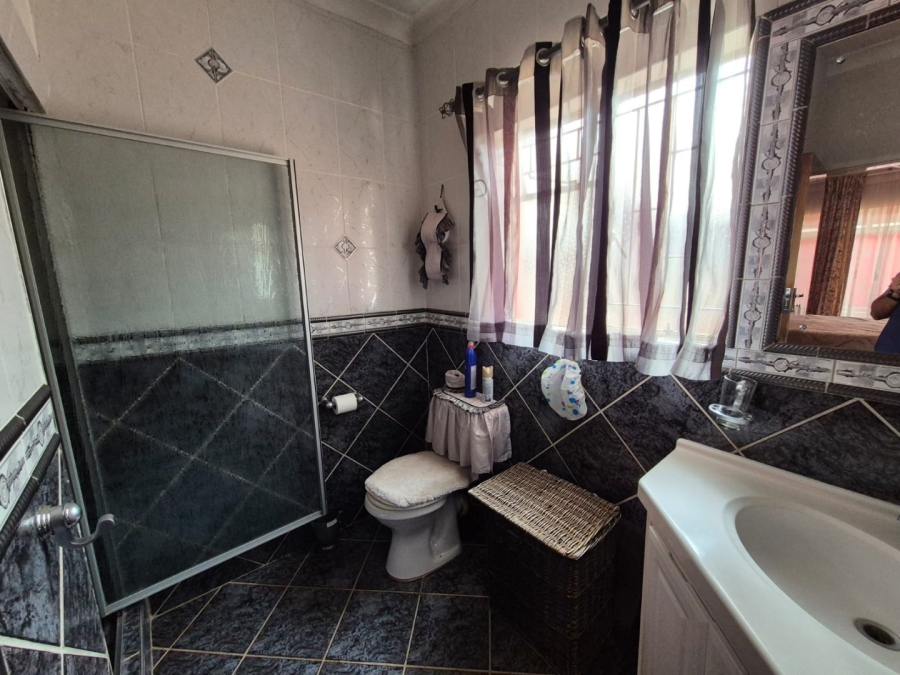 3 Bedroom Property for Sale in Manzil Park North West